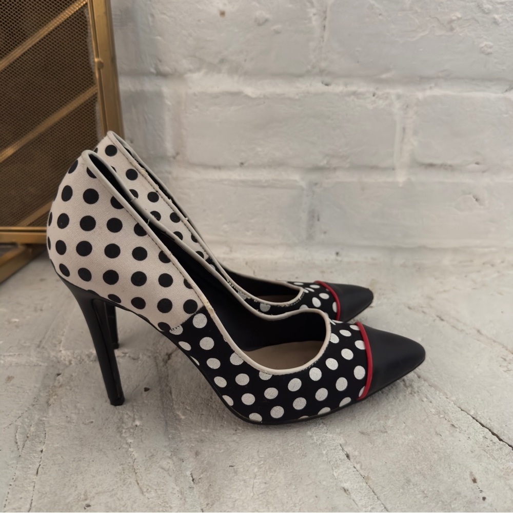 Penny Loves Kenny Polka Dot Pointed Toe Stiletto Heels Black White Red - Picture 6 of 8